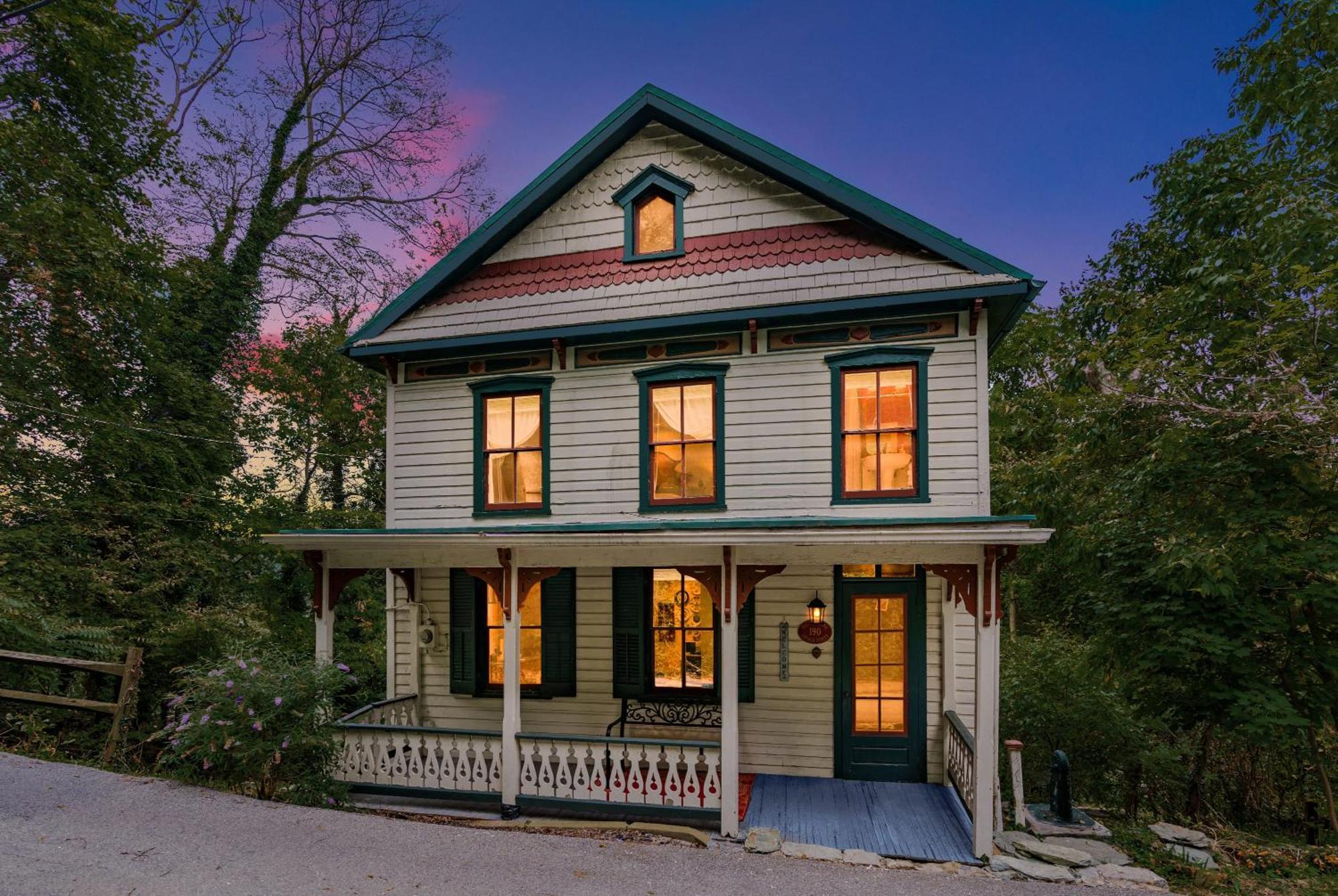 Enchanting Cottage, Walk To Downtown Harpers Ferry Bagian luar foto